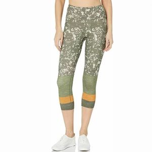 New PrAna Pillar Printed Capri